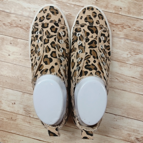 Corky's Cheetah Leopard Print Chuck Taylor Style Boutique Sneaker Shoes Size 10 - Picture 3 of 11